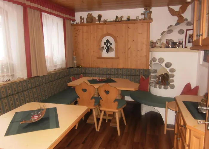 Berghof Geisler Aparthotel 4*